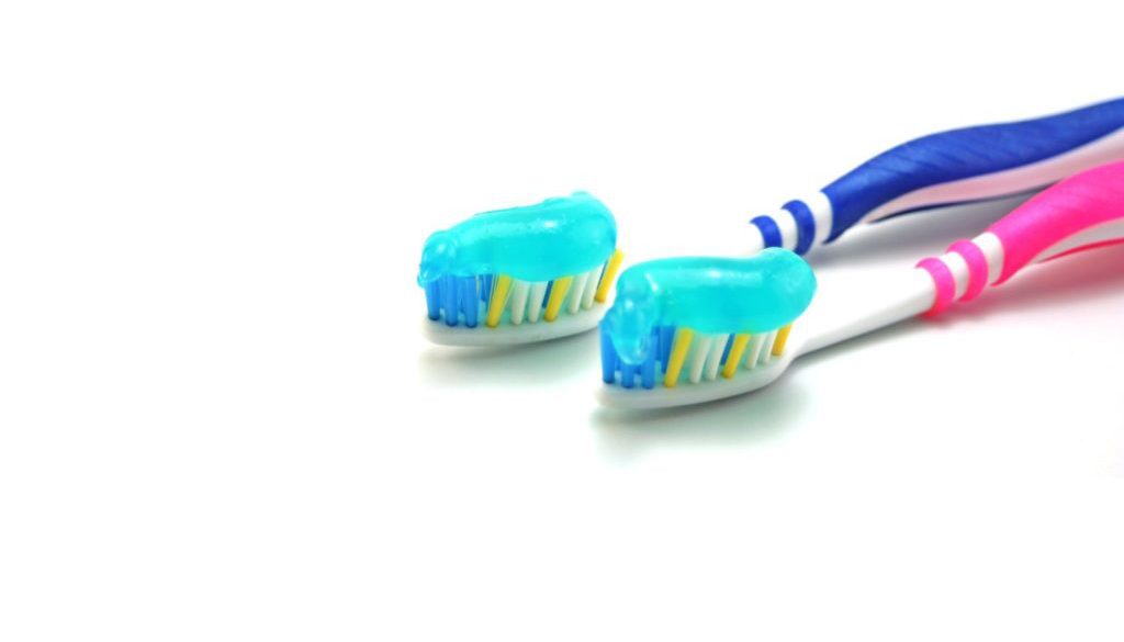stockvault-dental-brush-and-paste119118